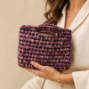 Mini sac crochet fait main Azura Byzance en yarn t-shirt violet prune et fil doré, Cocon Doux Crochet.